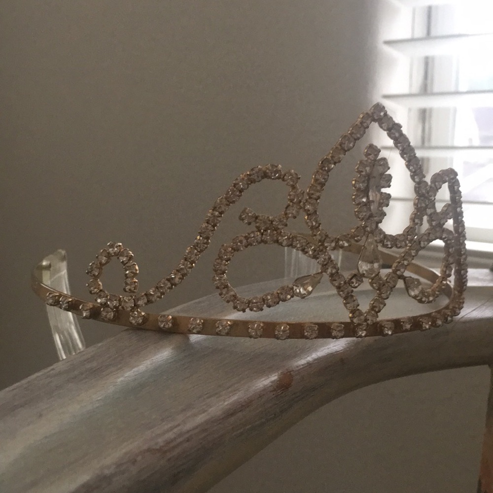 Tiara/Crown - Picture 7 of 10
